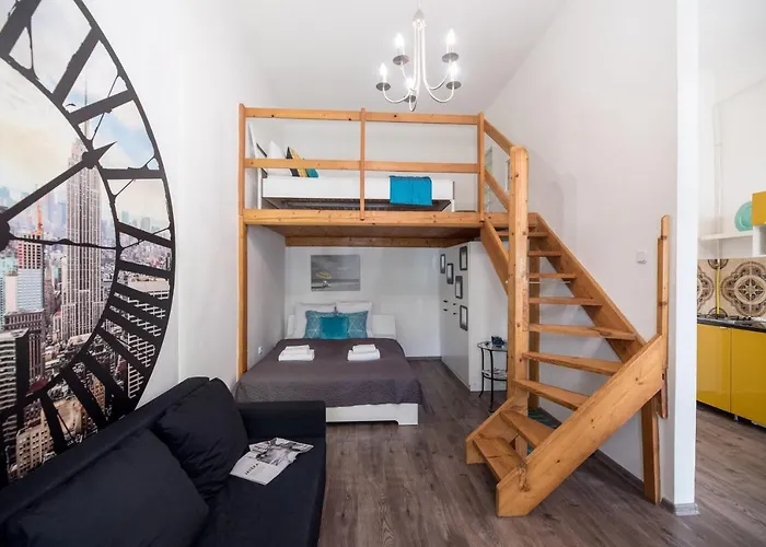 Quiet B&b, Airport Connection شقة *
