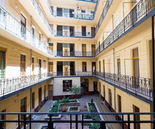 Quiet B&b, Airport Connection شقة