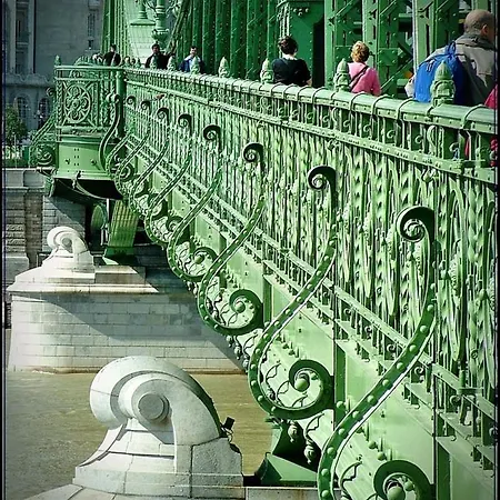 Quiet B&b, Airport Connection Будапешт