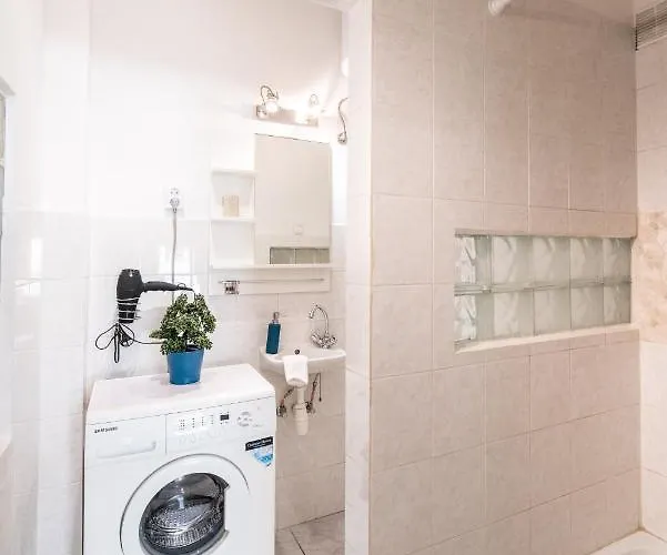 Quiet B&b, Airport Connection * Βουδαπέστη