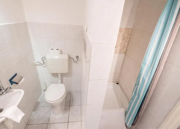 Quiet B&b, Airport Connection *