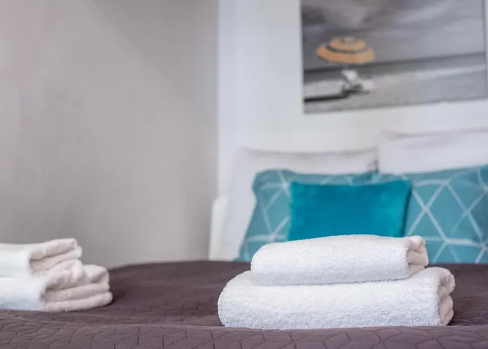 Quiet B&b, Airport Connection