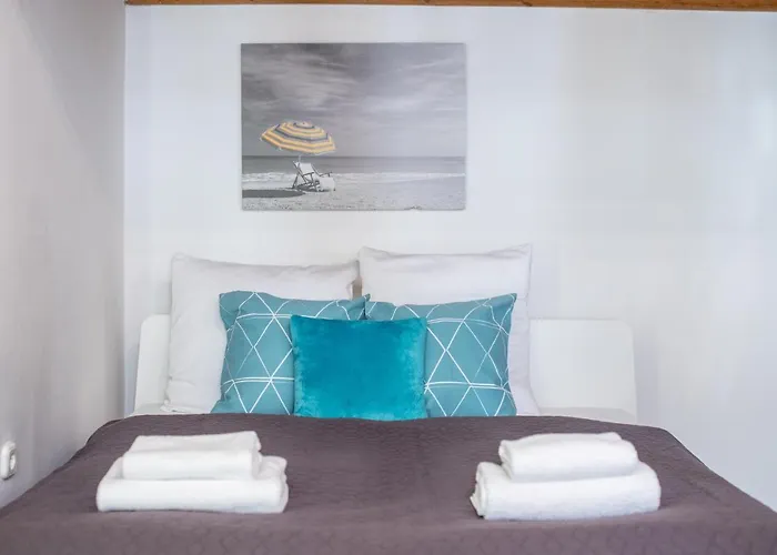 Quiet B&b, Airport Connection Apartament Budapesta