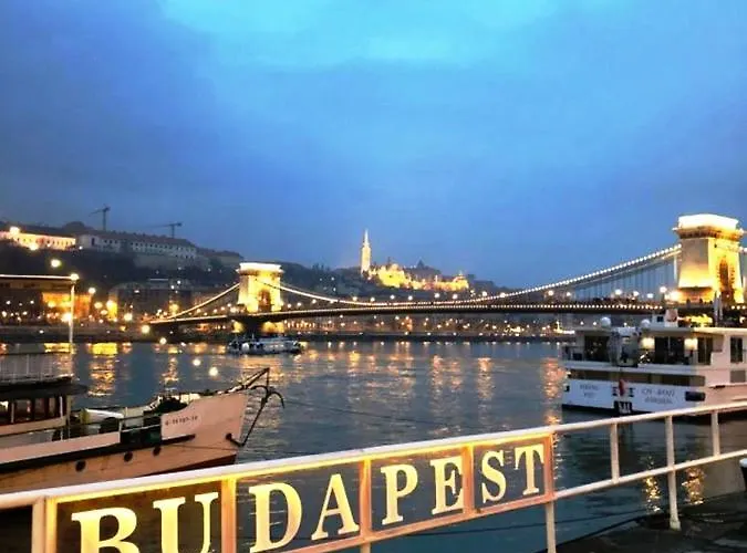 Quiet B&b, Airport Connection * Budapesta