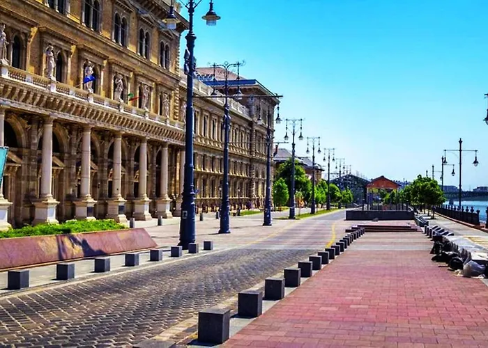 Quiet B&b, Airport Connection